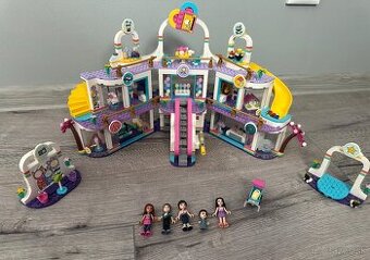 LEGO Friends 41450 Nákupné centrum v Heartlake