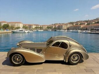 1:18 Bugatti Type 57 SC Atlantic 1938 Silver - Solido