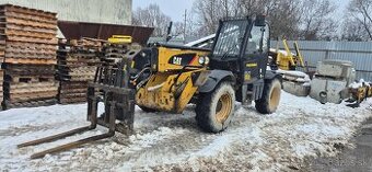 Predam teleskopicky manipulator CAT 414