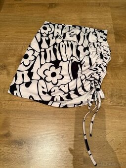 Mini vzorovaná sukňa