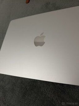 Apple MacBook Air M4, 16 GB RAM, 256 GB Silver