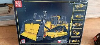 Pásovy buldozer, 1500 dielikov