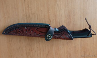 Luxusný poľovný nôž