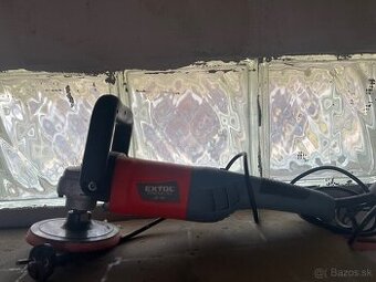 Predám uhlová lesticku extol premium ap180