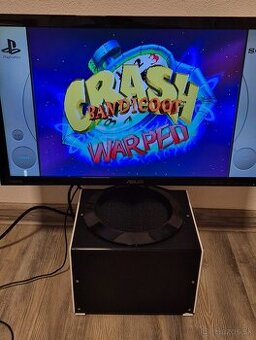 Herná konzola + multimediálne centrum