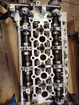 Hlava Motora Renault 2,5dti 107kw