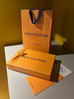 Louis Vuitton krabice a tašky