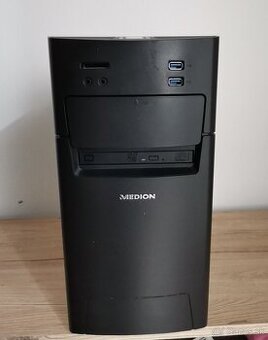 Intel i5 6600, 16GB RAM, GTX 1660 SUPER, SSD a HDD