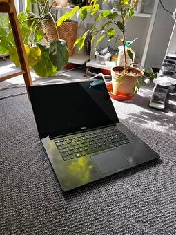 Dell XPS 9550 - NA DIELY