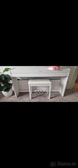 Piano na predaj zn Yamaha
