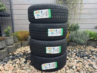 225/40 R18