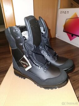 Black squad 43,5 veľkosť 9