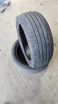 Celoročne pneu 225/45 r8