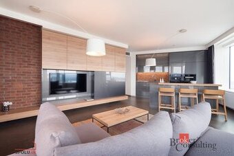 Zažite výnimočné bývanie vo výške – dizajnový 4-izbový byt n