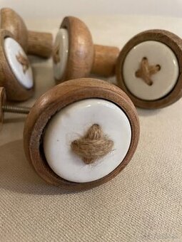 Drevené úchytky - 1