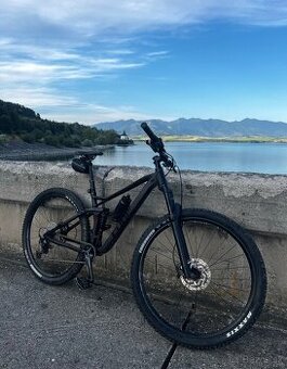 Celoodpruženy bicykel CUBE STEREO