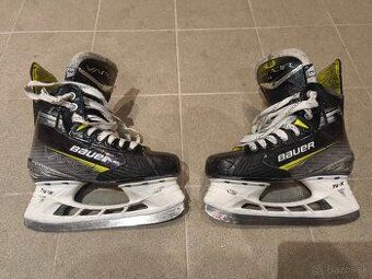 Predám detské hokejové korčule Bauer 4X veľkosť 3D