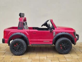 VELKE ELEKTRICKE AUTICKO