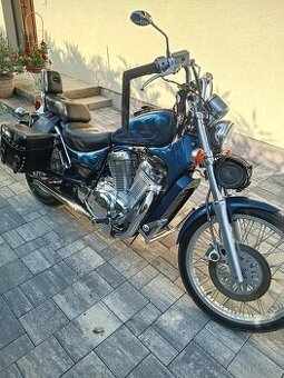 Suzuki Intruder VS800