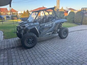 Polaris RZR XP 1000