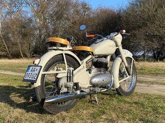 Jawa 350 Pérák
