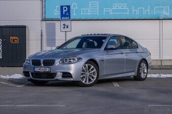 BMW Rad 5 M550d xDrive / HEADUP / PANO / ACC