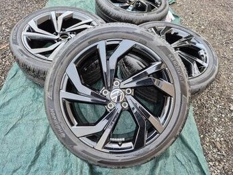 Letní kola Volkswagen Golf 7 R18 ET49 černé
