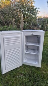 Mraznička CANDY 64l