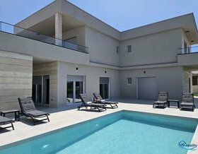 ☀Nin(HR) – zariadená, moderná rodinná vila s bazénom  ☀