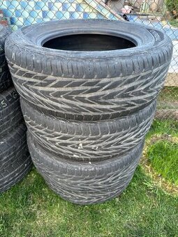 235/60 R16