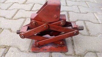 Mechanický zdvihák