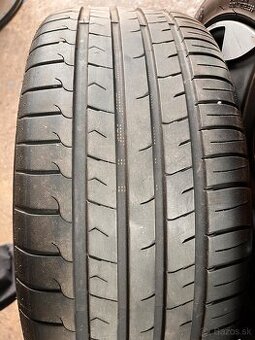 235/40R18 Tomket letne