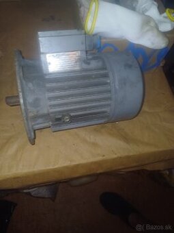 Elektromotor