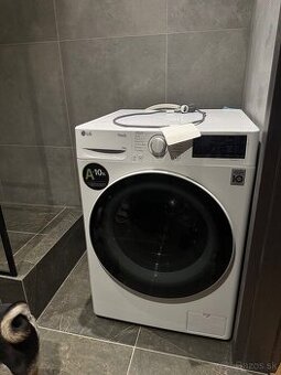 Práčka LG ThinQ 10 kg