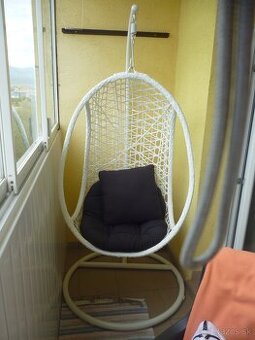 Predam nove zavesne kreslo - 1