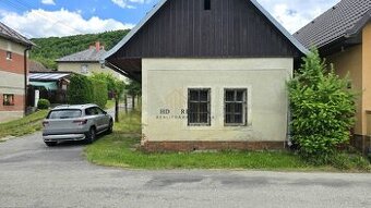 Nehnuteľnosť s Pridanou Hodnotou: Pozemok so Starším RD v Šá