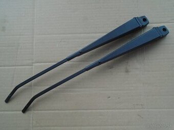 škoda 105, 120, 125, 130, 136, Rapid, Garde Stierače - 1