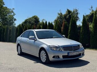 Mercedes-Benz C trieda Sedan 180 K Elegance