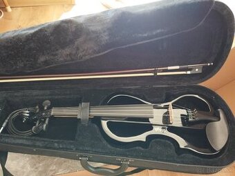 Husle Stagg 4/4