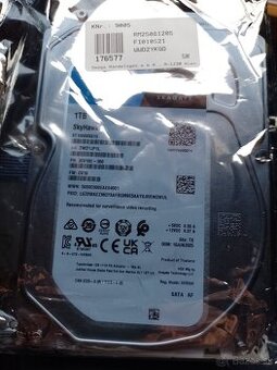 Seagate SkyHawk 1TB
