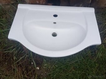 Umývadlo a digestor