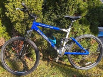 2x celoodpružený Trek fuel90 - kona kikapu deluxe,deore hydr