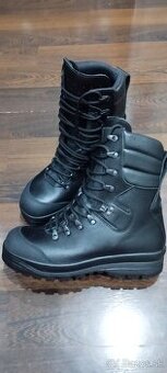 Gore-Tex kanady  42,5/275