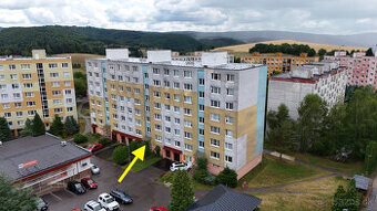 4 - IZBOVÝ PANELOVÝ BYT S LOGGIOU