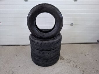 Zimné pneumatiky 215/70 R16