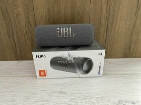 JBL Flip 6 sivý