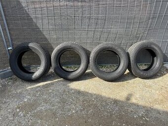 Letné pneu 245/65R17 Dunlop Grandtrek AT20