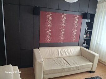 Predam gauc + obyvaciu stenu + postel