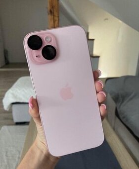 iPhone 15 pink
