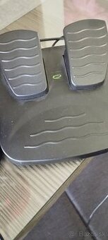 Volant s pedalami k ps4 a PC